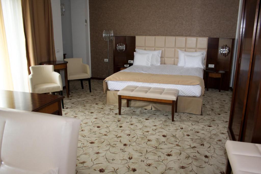 Hotel President Baile Felix Bilik gambar